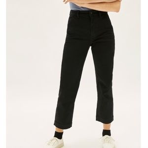 Everlane Straight Leg Crop Pant in Black